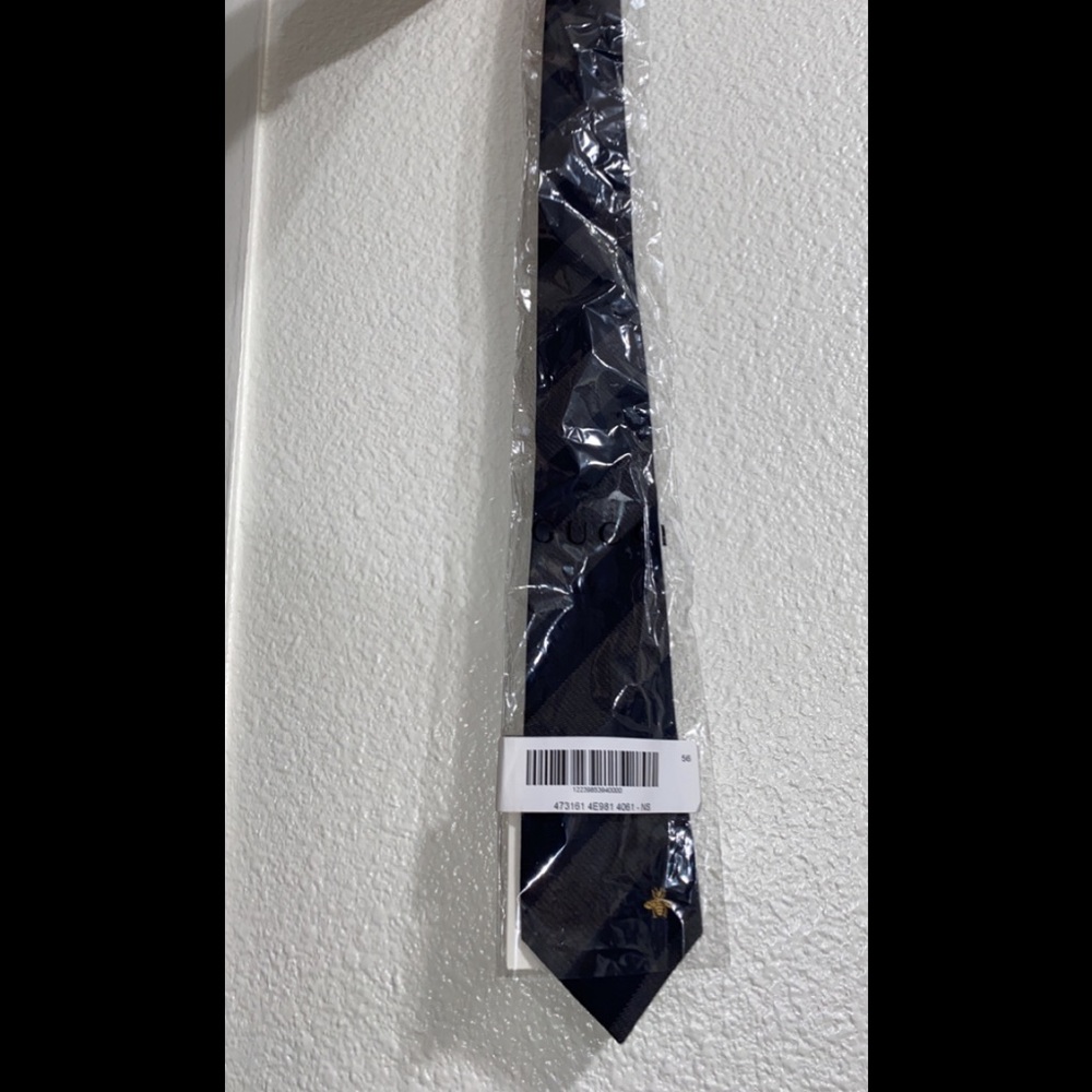 Gucci suit